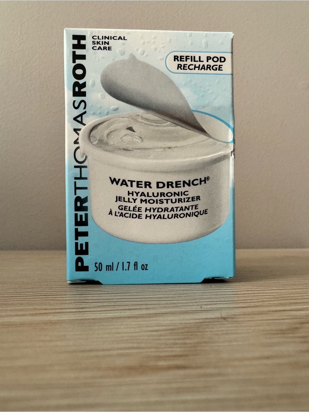 Peter Thomas Roth Water Drench Hyaluronic Jelly Moisturizer - Light Blue